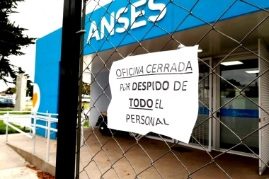 El rugido de la motosierra: denuncian despidos en oficinas de Anses de todo el territorio bonaerense