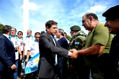 Kicillof homenajeó a los veteranos de Malvinas y apuntó contra aquellos que “apelan al olvido”