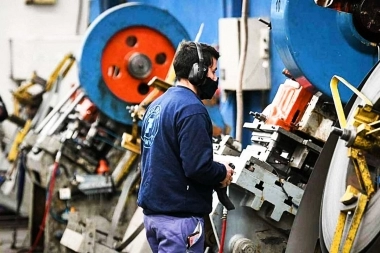 Golpe a la industria: ministro de Kicillof advirtió que “hay un industricidio en puerta” en la Provincia