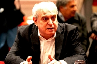 Rabinovich cuestionó a Kicillof el financiamiento de su documental sobre la pandemia