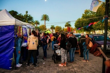 Trenque Lauquen festeja sus 148 años cargado de desfiles, ferias y shows en vivo