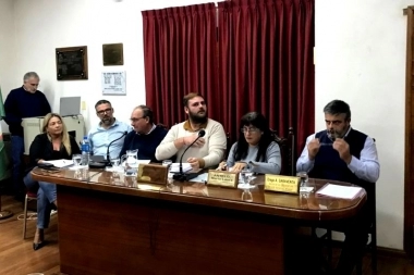 Interpelaron a un intendente bonaerense por “inacción” ante la escasez de agua potable