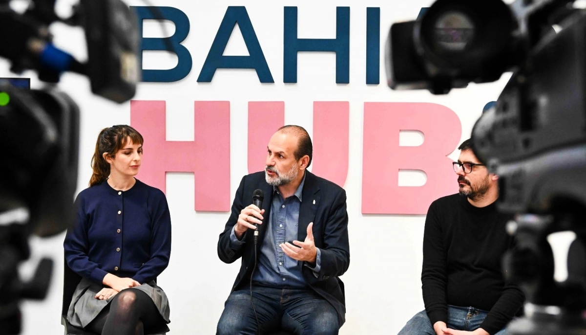 Experiencia cargada de música y gastronomía: Susbielles presentó el Bahía HUB