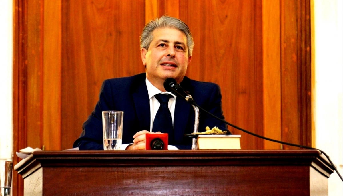 Intendente PRO salió en defensa de la educación pública, pero pidió “transparencia” en las cuentas
