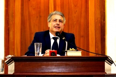 Intendente PRO salió en defensa de la educación pública, pero pidió “transparencia” en las cuentas