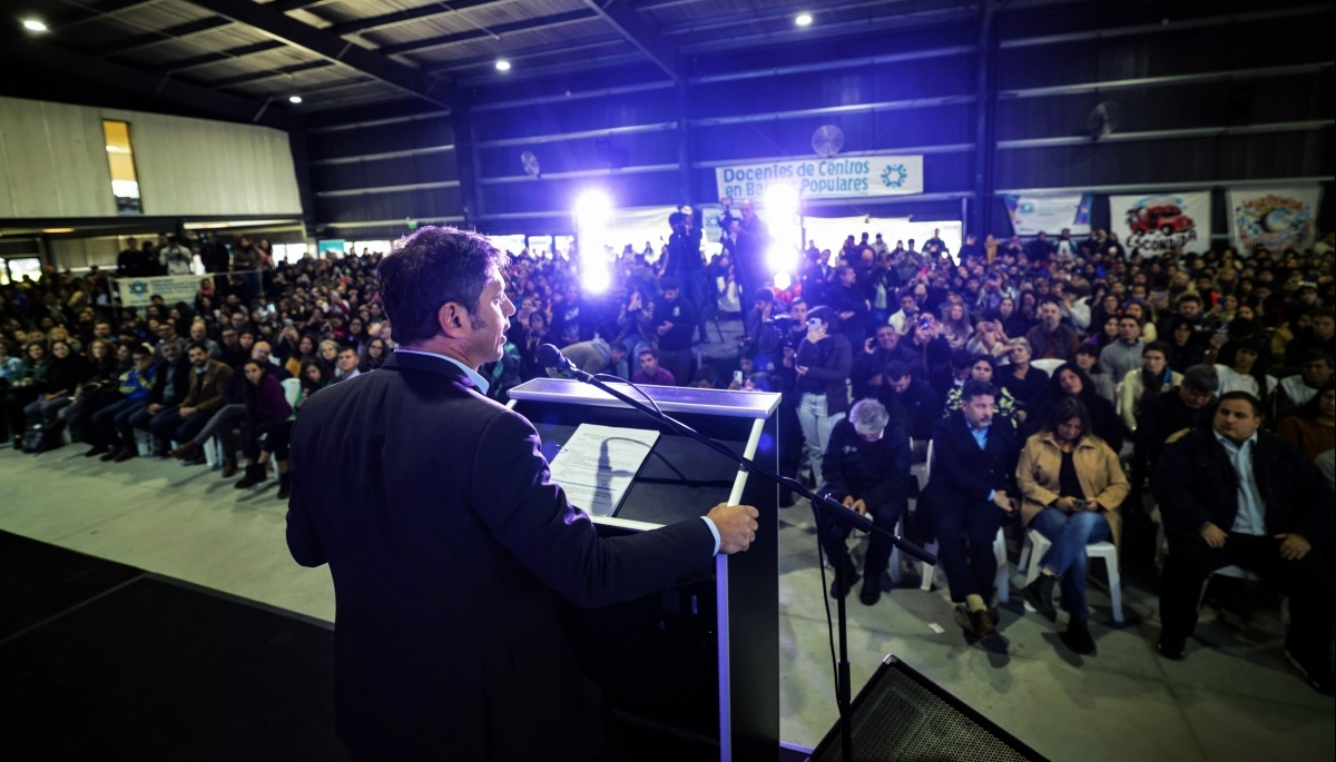 Kicillof le reclamó a Milei por los aumentos en útiles escolares: “Hay que cuidar los bolsillos”