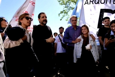 Katopodis anticipó cómo se movilizará el peronismo para frenar la Ley Bases en el Senado