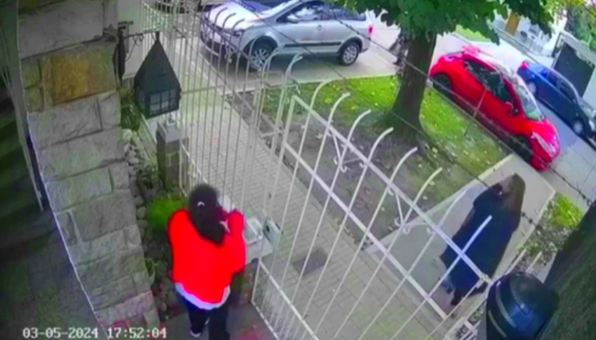Quilmes azotada por la inseguridad: motochorros asaltaron a una mujer cuando estacionó el vehículo