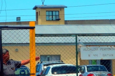 Vecinos retuvieron y casi linchan a un sujeto acusado de abuso sexual en perjuicio de la hermana