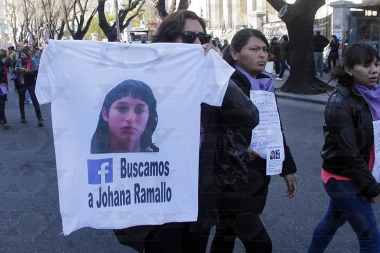 Familiares y amigos de Johana Ramallo volvieron a movilizarse a dos meses de su desaparición