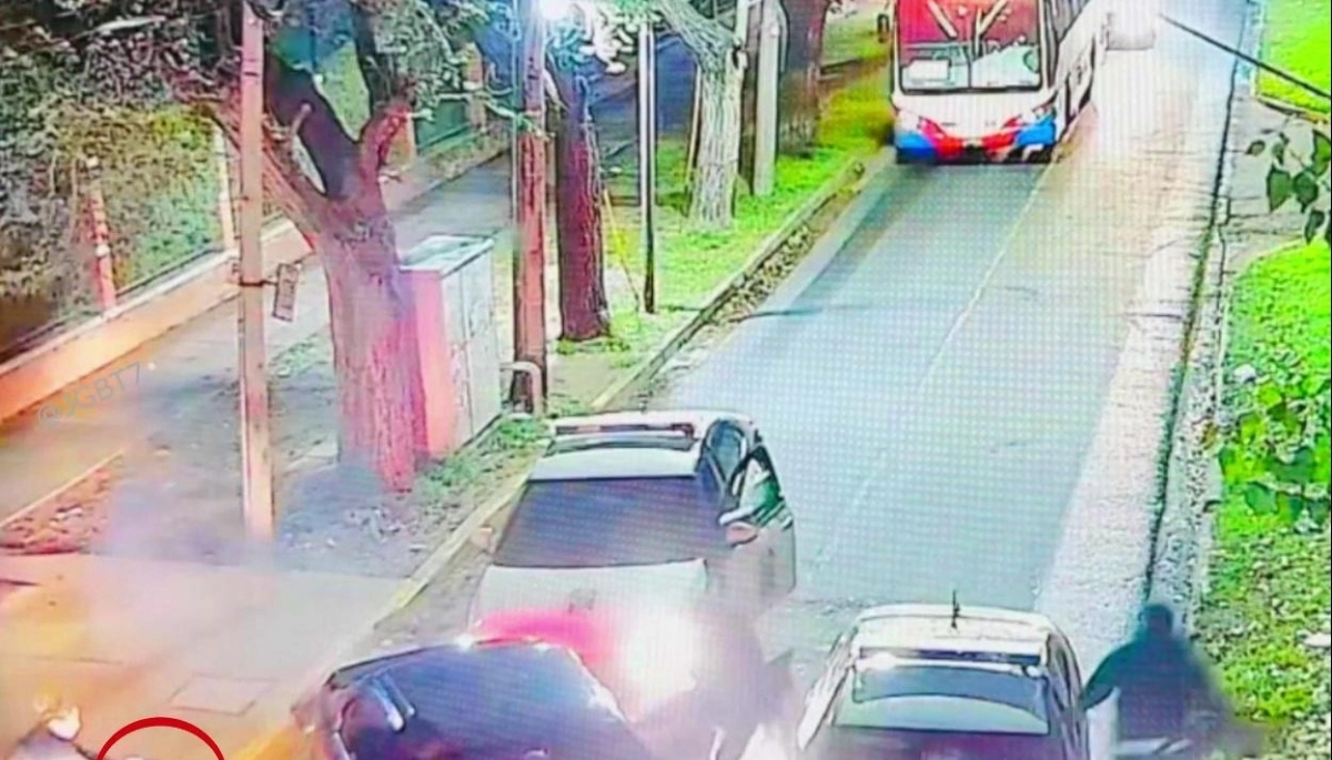 Detuvieron a un sujeto que robó un auto y atropelló un policía durante la fuga