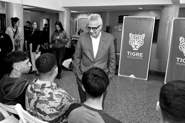 Zamora y los libertarios sellan coincidencias en Tigre por la construcción de torres