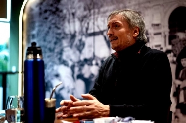 Máximo criticó los dichos del gobierno español sobre Milei y reconoció “diferencias” con Kicillof