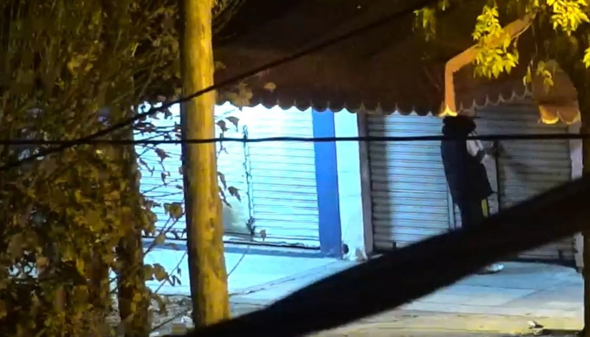 De mal en peor: no pudo robar comercios y lo detuvieron tras un asalto con media tijera