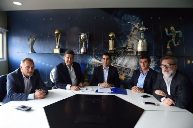 Cambiemos firmó convenio con la Fundación Boca para promover el fútbol social