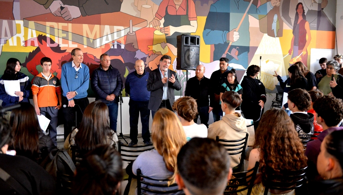 Multitudinaria participación: el Municipio de Mar Chiquita vivió la jornada "Voces Adolescentes"