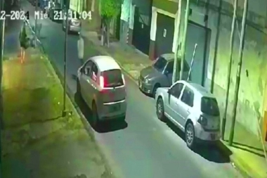 Una mujer se resistió al robo de la cartera y los vecinos pusieron en fuga a los delincuentes