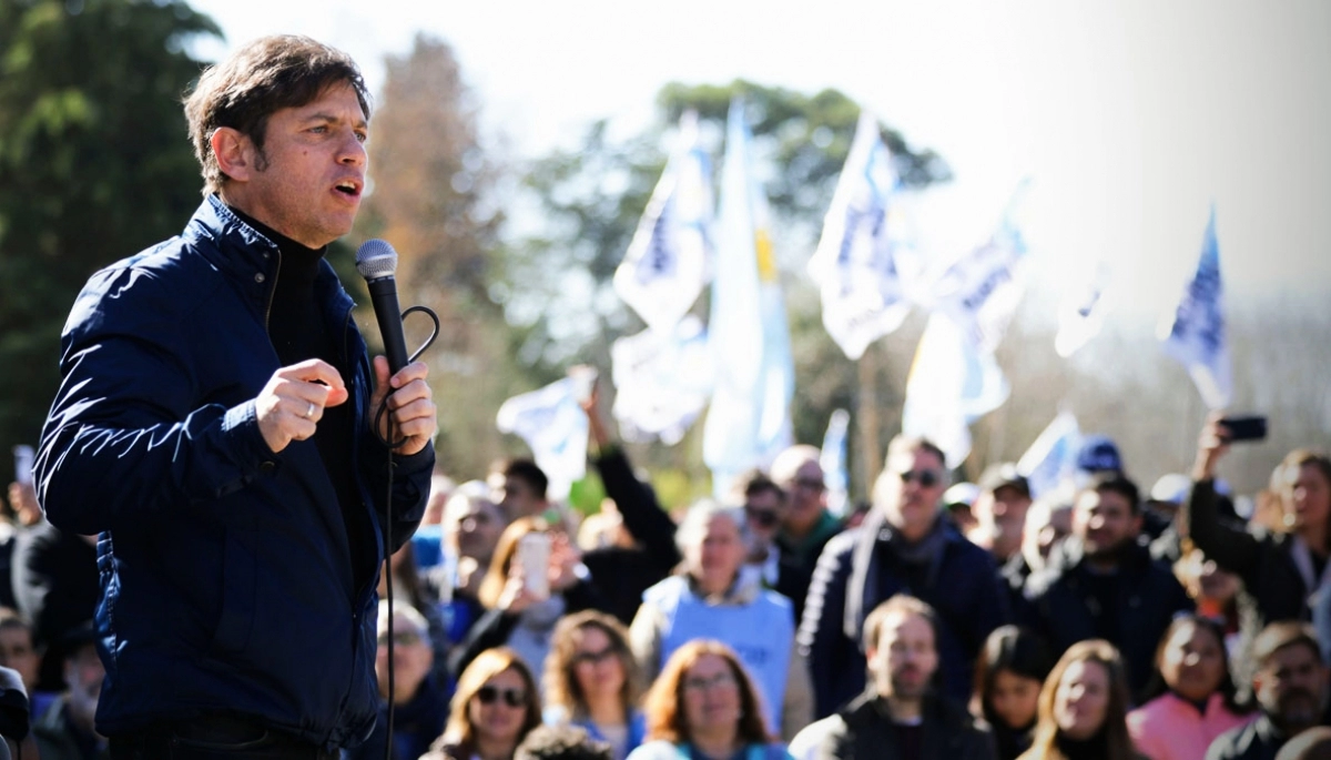 Teléfono para Máximo: Kicillof busca la foto de unidad en el peronismo con un acto en San Vicente