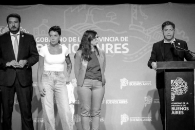 Con Kicillof en el medio: tenso cruce en Gobernación entre Mayra Mendoza y Ferraresi