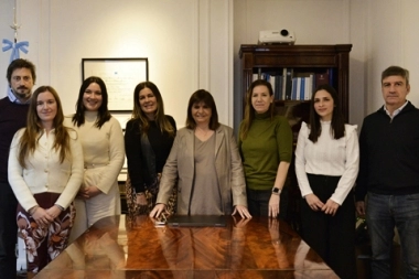 Bullrich se mostró en una reunión junto a sus legisladores bonaerenses del PRO-Libertad