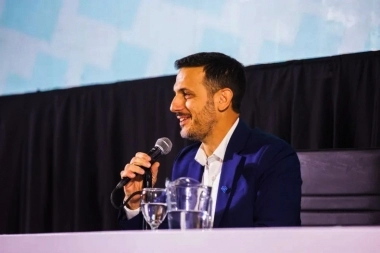 Álvarez entregará un bono extraordinario de $100.000 a trabajadores municipales de Lanús