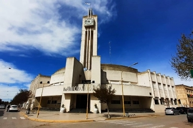 Acompañada por más de 15 áreas del gobierno local, se viene la “Expo Chaves en Movimiento”