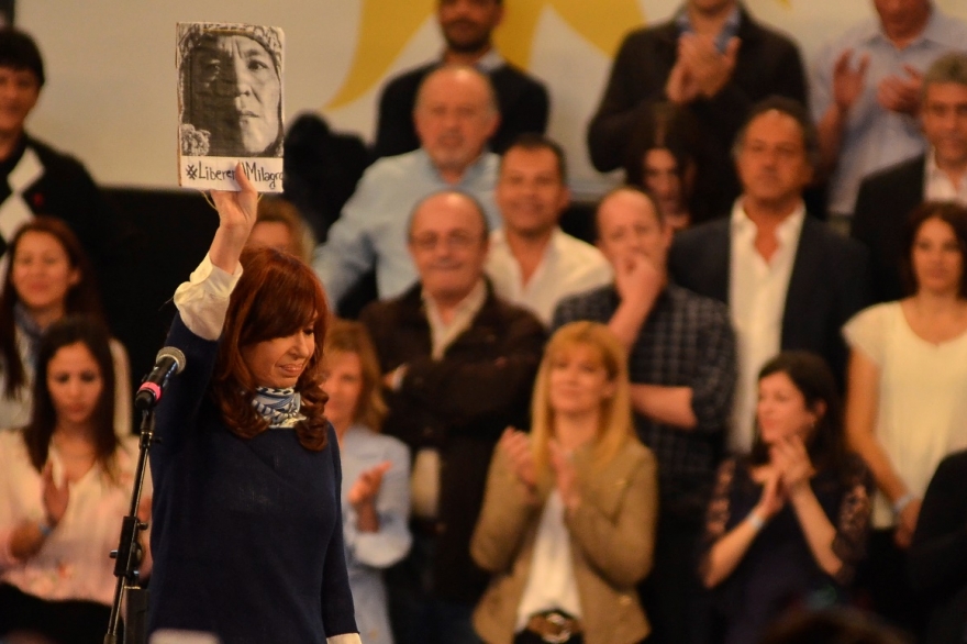 Las postales del acto de Cristina en el Club Atenas de La Plata