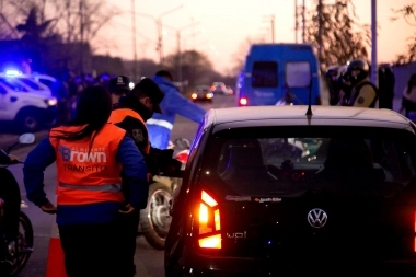 Almirante Brown acompañó los operativos policiales de prevención y control vial