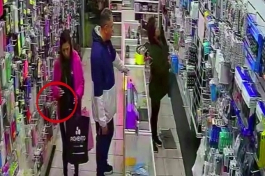 Tres de Febrero: mecheros robaron mercadería, también compraron y pagaron con dinero falso
