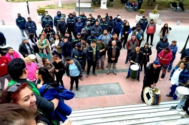 Crisis laboral, municipio tomado y máxima tensión en Patagones