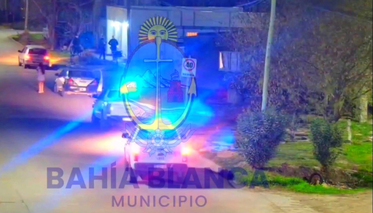La Policía de Bahía Blanca arrestó a un asesino que portaba un arma ilegal y la intentó descartar