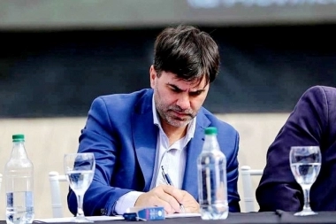 Intendente disparó munición gruesa contra Milei y señaló que Kicillof evitó una “explosión social” en Provincia