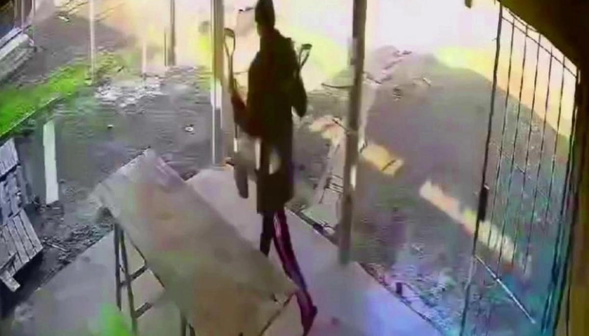 Le vaciaron la casa y los detuvieron, fue tres veces a la comisaría y ya estaban libres