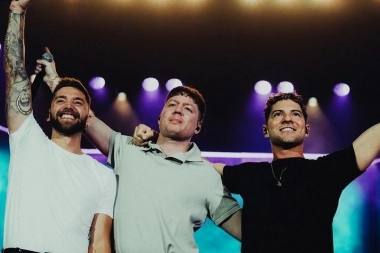 Con videoclip: Emanero, La K’onga y David Bisbal presentaron “Fama de Diabla en vivo
