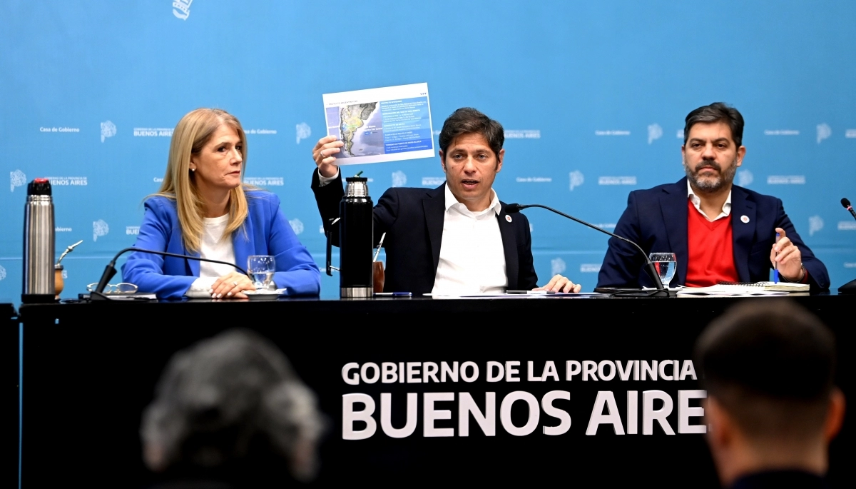 Kicillof y la planta de GNL: “No soy comunista, soy peronista” y la falacia del CEO de YPF
