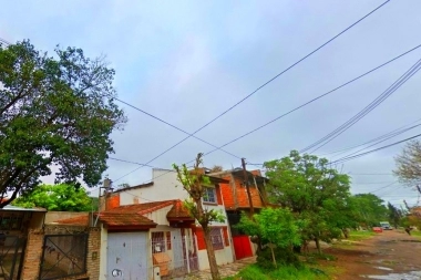 Bebés en la línea de fuego: ladrón armado le robó el auto y la madre rogó por los hijos