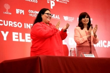 Cristina: “Pido, por el legado de Hugo Chávez, que se publiquen las actas electorales en Venezuela”