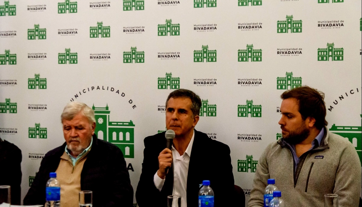 Martínez recibió a una comitiva extranjera para impulsar un centro de investigación en Rivadavia
