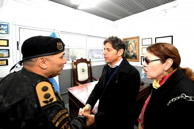 Kicillof visitó Presidente Perón e inauguró obras para combatir la inseguridad que azota al distrito