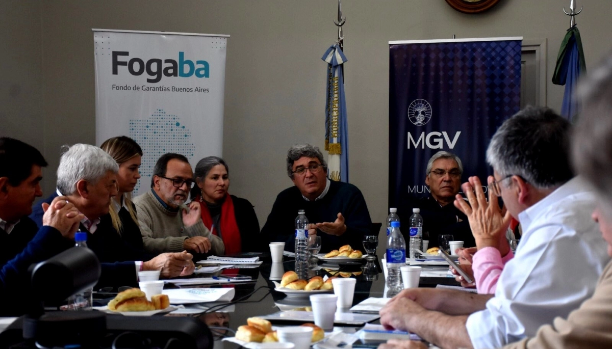 Con miras en un megaproyecto industrial, ministro de Kicillof tiende puentes con intendente opositor