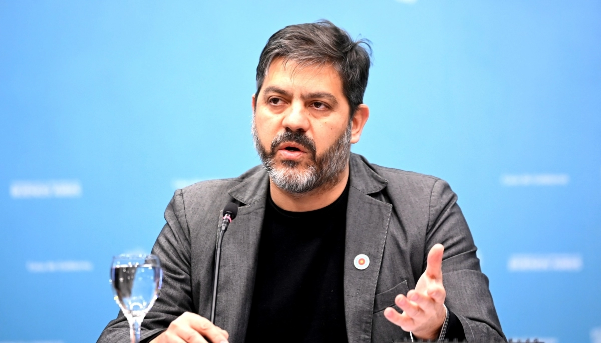 “Es una política central”: Bianco pidió a Milei que se continúen las obras pausadas en Provincia