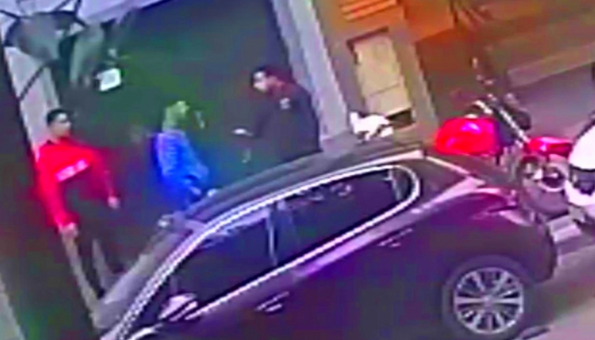 Salvaje agresión en la Ciudad: esperó a que salga de la casa y por un milagro no lo mató a trompadas
