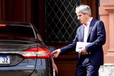 Qué explicación dio Caputo sobre la salida de los lingotes de oro del Banco Central hacia Gran Bretaña