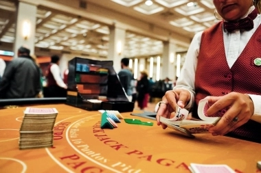 Avanza el proyecto para que empleados de bingos y casinos cobren a través del Banco Provincia