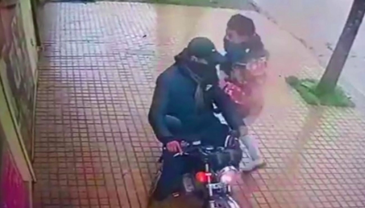 En Mar del Plata no hay dulzura: violentos asaltos en una panadería y una heladería