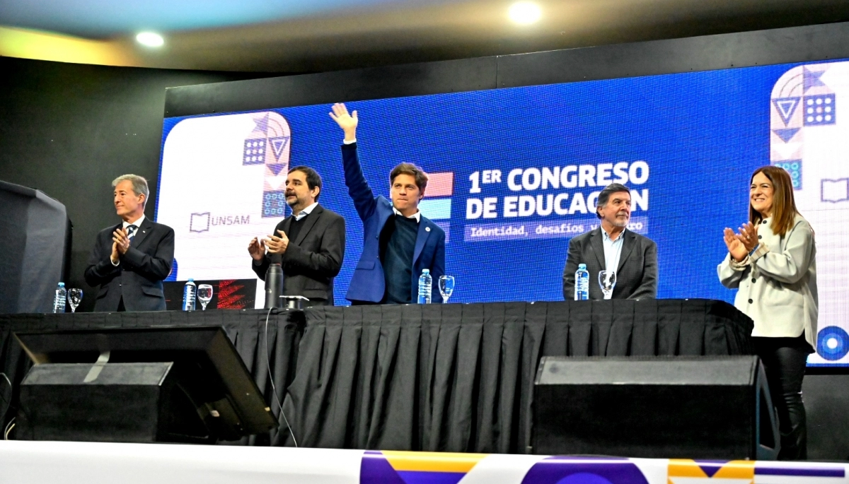 Kicillof se mostró junto a Moreira y resaltó la necesidad de “transformar” la educación pública