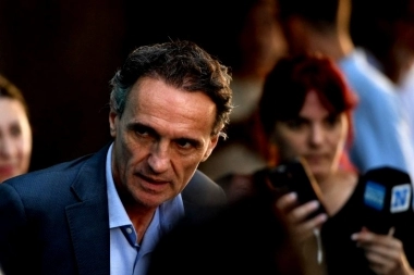 Katopodis se acopló a una campaña digital para frenar el veto a jubilaciones de Milei