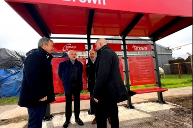 Cascallares supervisó el nuevo equipamiento que se entregó al Parque Industrial de Almirante Brown