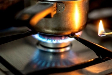 No hay bolsillo que aguante: Milei dispuso una nueva suba para las tarifas de gas y electricidad