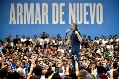 Máximo Kirchner apuntó a Kicillof: "Hay compañeros que creen que construyen autoridad frente a Cristina"
